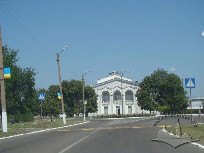 Попаснянський районний Будинок культури 2