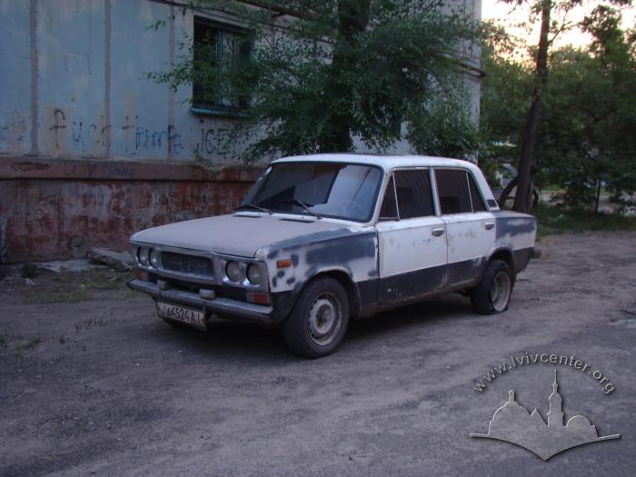 Вулиця Донецька 2