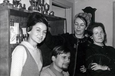 Iryna and Ihor Kalynets with their friends in an apartment at Kutuzova street (Tarnavskoho street now)