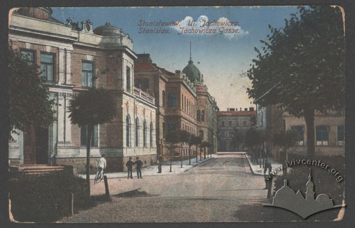 Станіславів, вул. Яховича. 2
