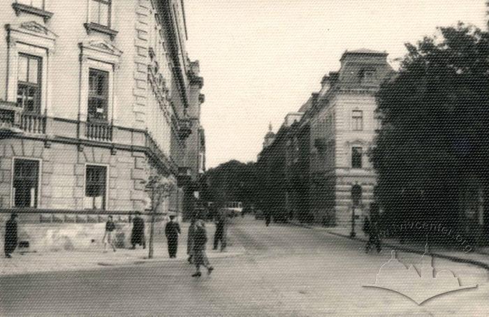 Вулиця Словацького/ріг Січових Стрільців 2